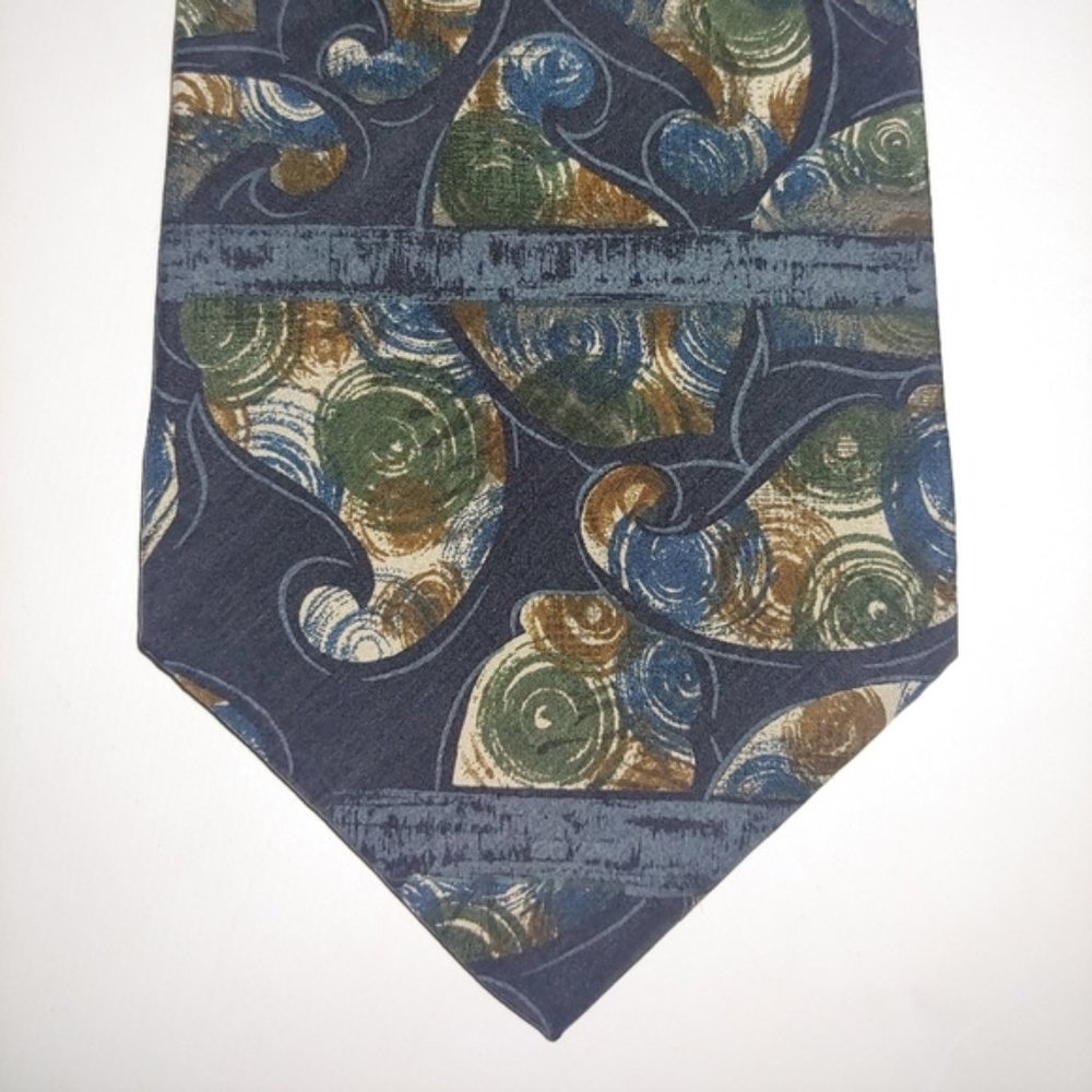 Geoffrey Beene paisley tie